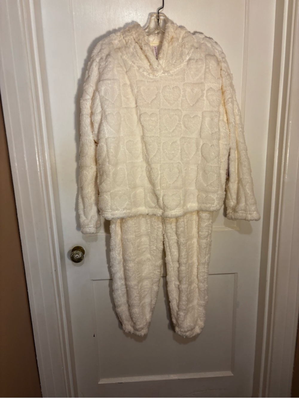Plush Cream Heart-Pattern Hooded Pajama Set for Women